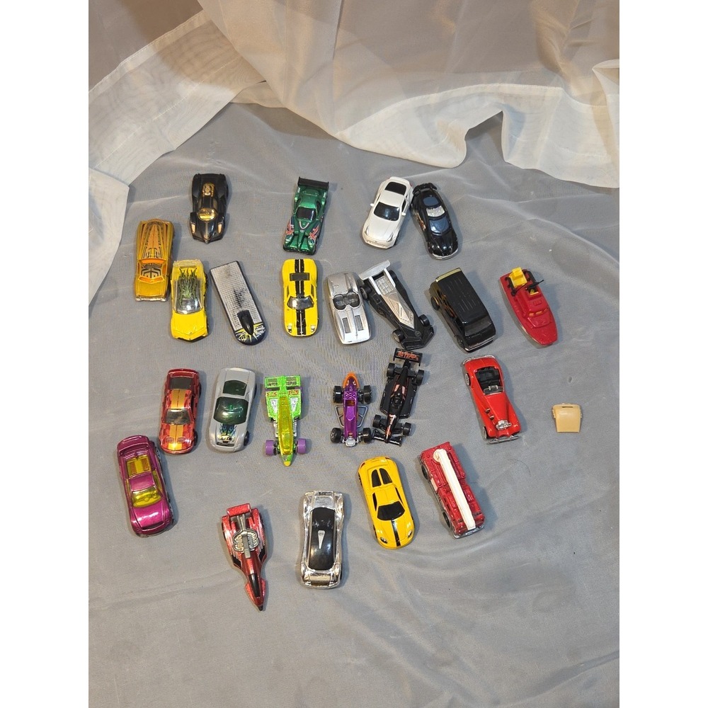 Vintage Hot Wheels, Matchbox diecast vehicles mix lot of 23 Well Loved